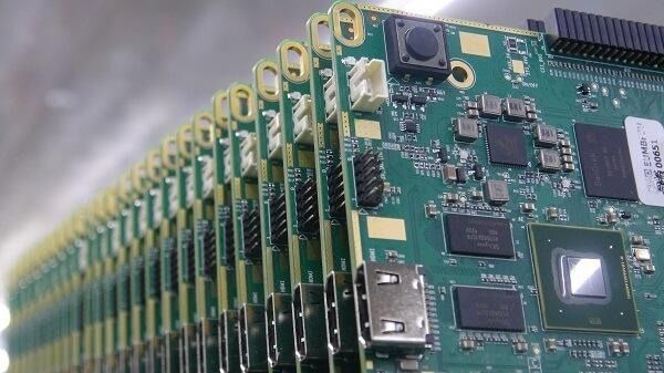 PCBA ماشین آلات PCB مونتاژ سخت انعطاف پذیر تخته های سخت 0.5-10OZ بسته 0201 در چین و کامبوج